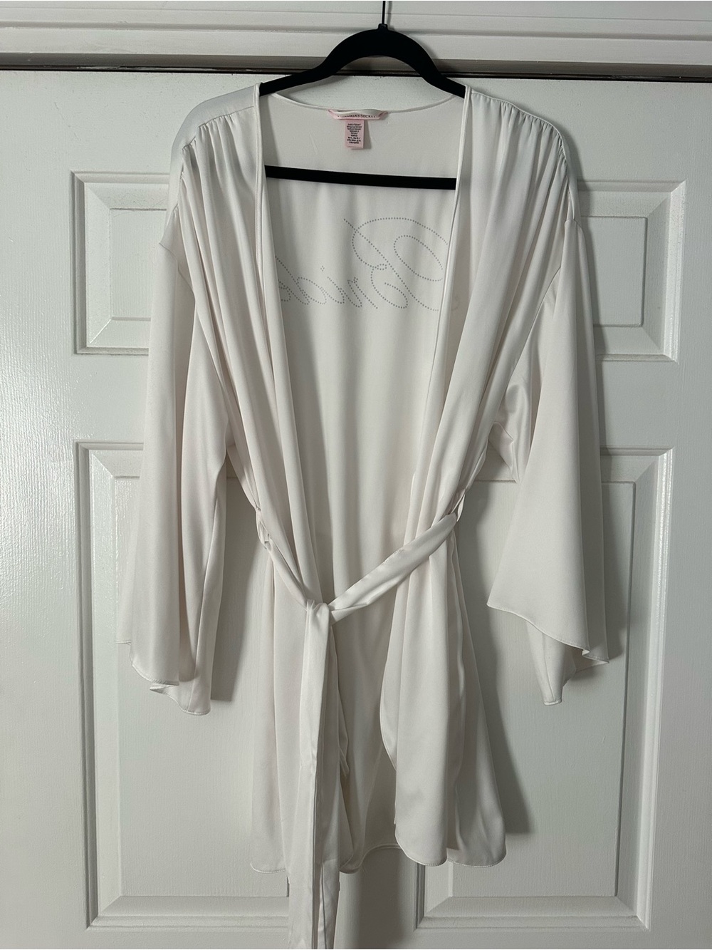 Victoria’s Secret Bride Satin Robe with Rhinestone Script Size M/L - Picture 2 of 3